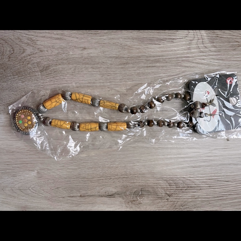 Women necklace